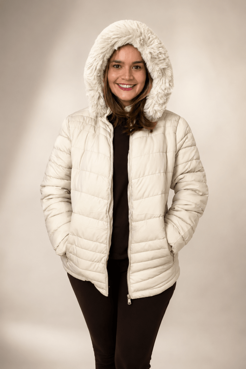 Casaco Puffer com Capuz Peluciado - Naguirre Shop