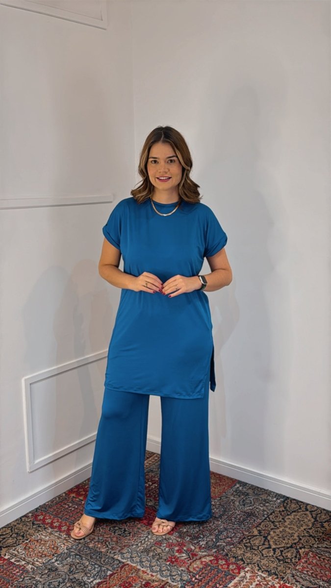 Conjunto Califórnia - Túnica Longa com Fenda Lateral e Calça Pantalona em Malha Confort - Naguirre Shop