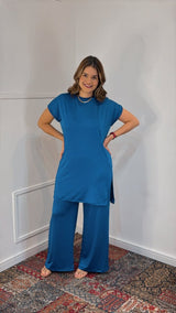 Conjunto Califórnia - Túnica Longa com Fenda Lateral e Calça Pantalona em Malha Confort - Naguirre Shop