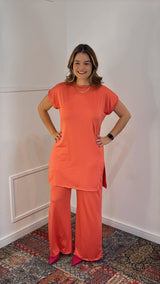 Conjunto Califórnia - Túnica Longa com Fenda Lateral e Calça Pantalona em Malha Confort - Naguirre Shop