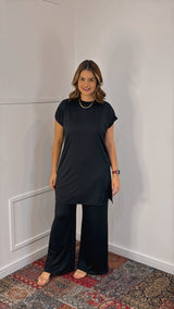 Conjunto Califórnia - Túnica Longa com Fenda Lateral e Calça Pantalona em Malha Confort - Naguirre Shop