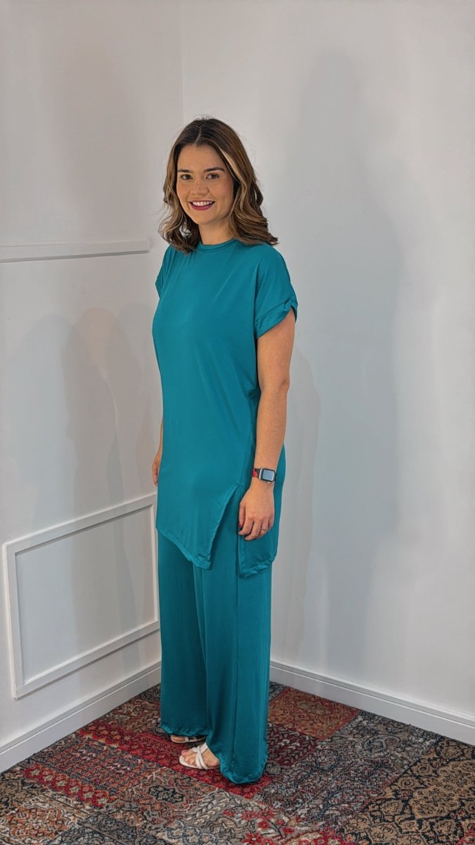 Conjunto Califórnia - Túnica Longa com Fenda Lateral e Calça Pantalona em Malha Confort - Naguirre Shop