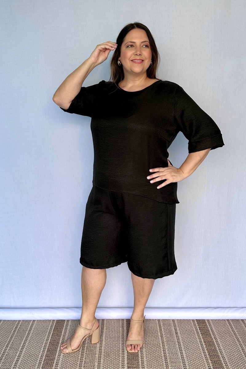 Conjunto Dulce – Blusa Oversized e Bermuda com Bolsos em Linho Light - Naguirre Shop