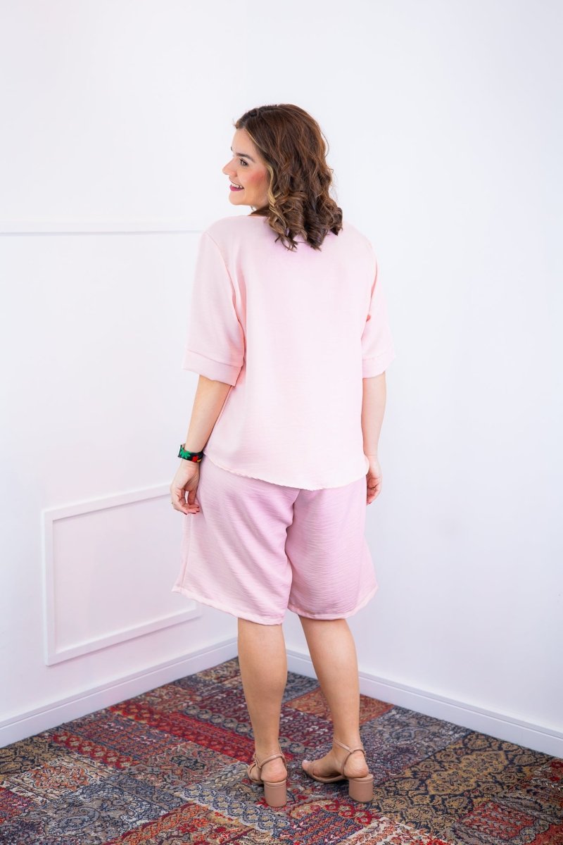 Conjunto Dulce – Blusa Oversized e Bermuda com Bolsos em Linho Light - Naguirre Shop