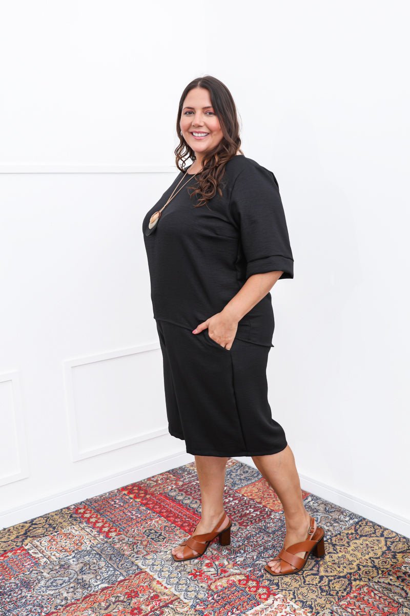 Conjunto Dulce – Blusa Oversized e Bermuda com Bolsos em Linho Light - Naguirre Shop