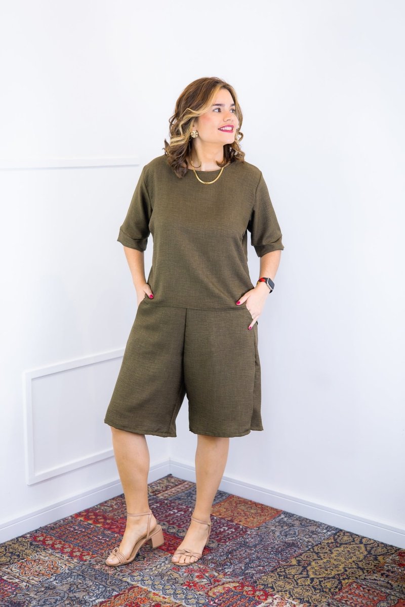 Conjunto Dulce – Blusa Oversized e Bermuda com Bolsos em Linho Light - Naguirre Shop