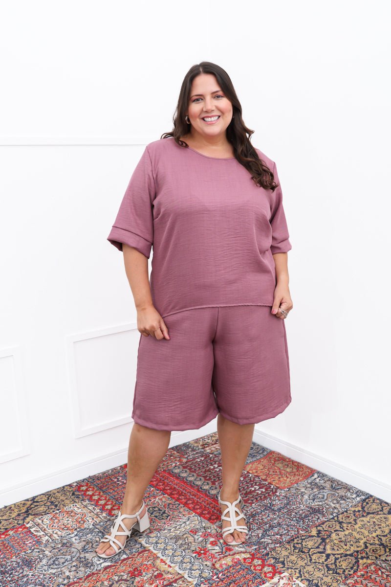 Conjunto Dulce – Blusa Oversized e Bermuda com Bolsos em Linho Light - Naguirre Shop