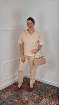 Conjunto Flórida - Malha Confort Calça e Blusa de Gola V - Naguirre Shop