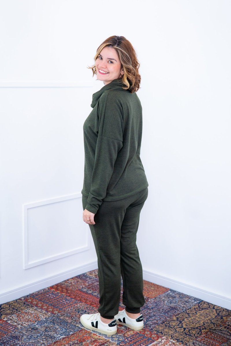 Conjunto Genebra - Lãzinha Calça e Blusa de Gola Boba - Naguirre Shop