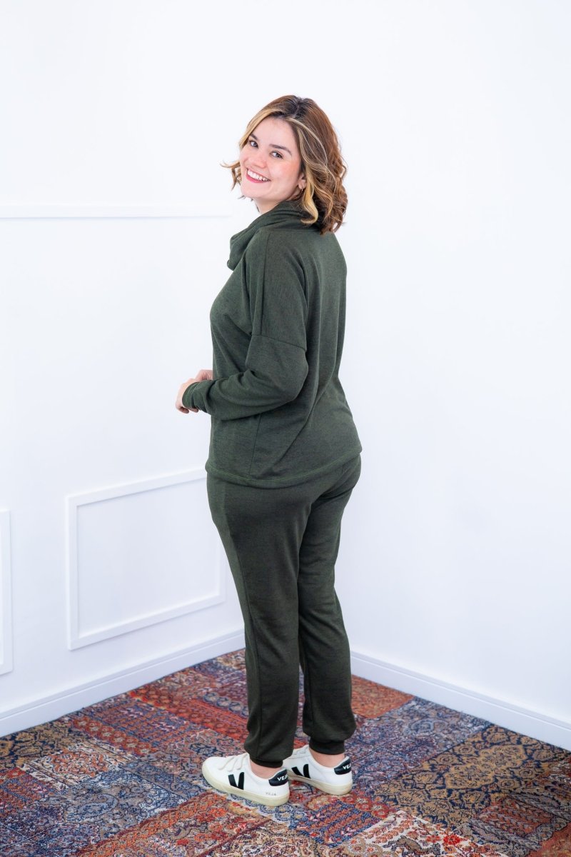 Conjunto Genebra - Lãzinha Calça e Blusa de Gola Boba - Naguirre Shop