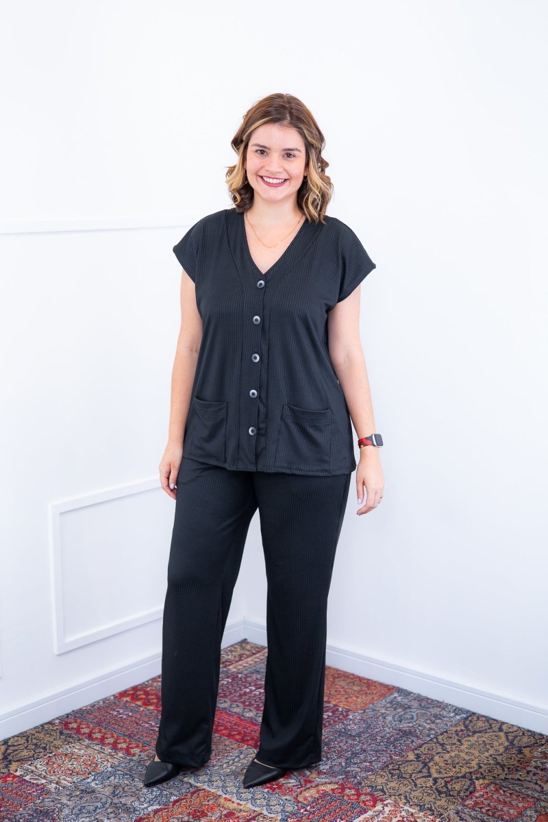 Conjunto Itália - Em Malha Canelada com Colete de Botões e Calça Pantalona - Naguirre Shop