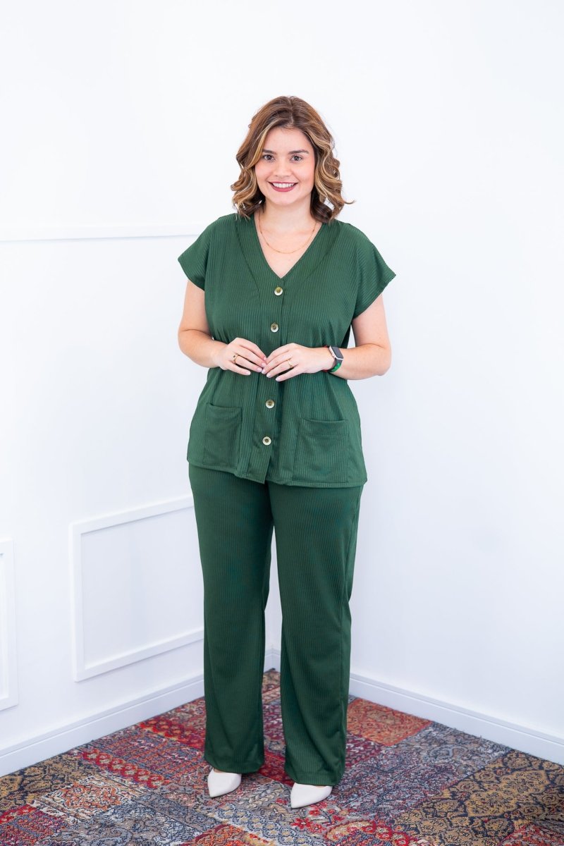 Conjunto Itália - Em Malha Canelada com Colete de Botões e Calça Pantalona - Naguirre Shop