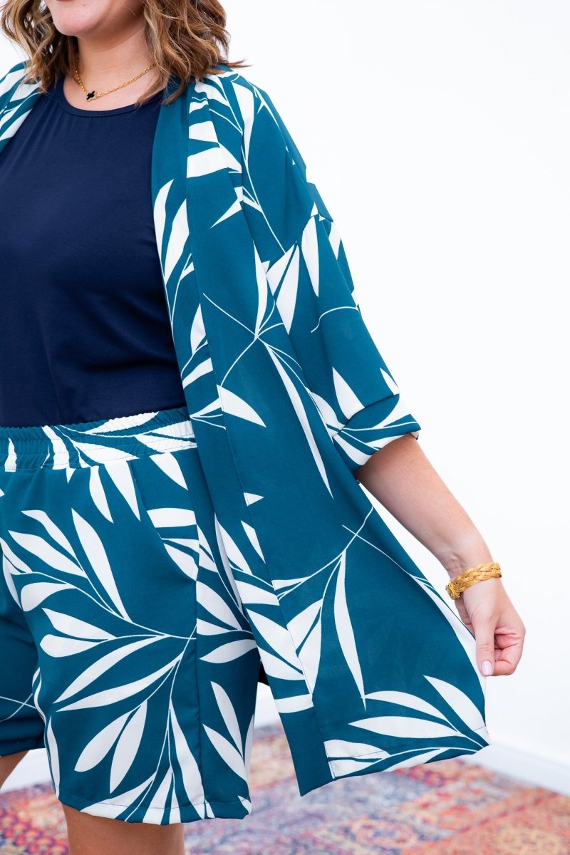 Conjunto Kimono Dora - Oversized Estampado e Bermuda em Crepe - Naguirre Shop