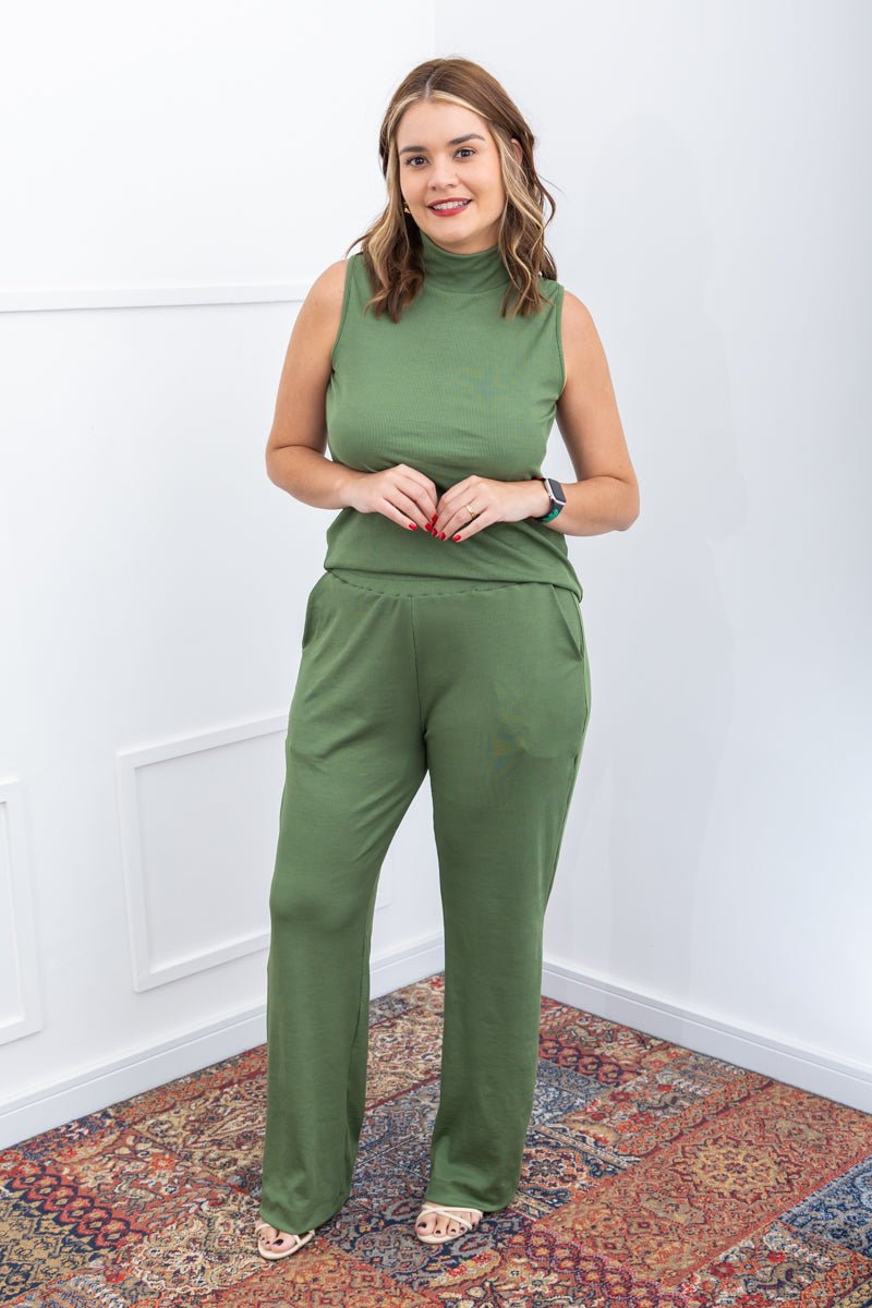 Conjunto Louise – Blusa Assimétrica em Canelado Flex com Pantalona - Naguirre Shop