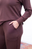 Conjunto Munique - Gola V Calça Pantalona Bolso Sobreposto em Moletinho - Naguirre Shop