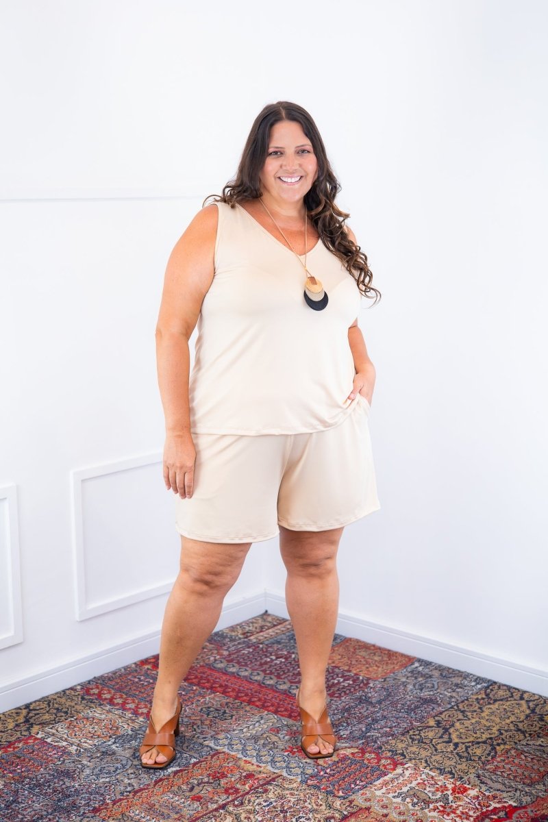 Conjunto Olivia - Bermudinha e Blusa Regata em Malha Confort - Naguirre Shop