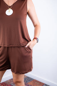 Conjunto Olivia na cor Brownie, foto 2 de 4