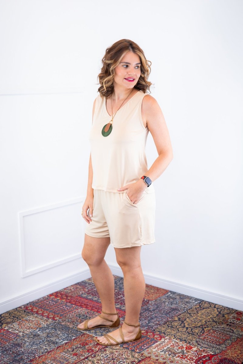 Conjunto Olivia - Bermudinha e Blusa Regata em Malha Confort - Naguirre Shop