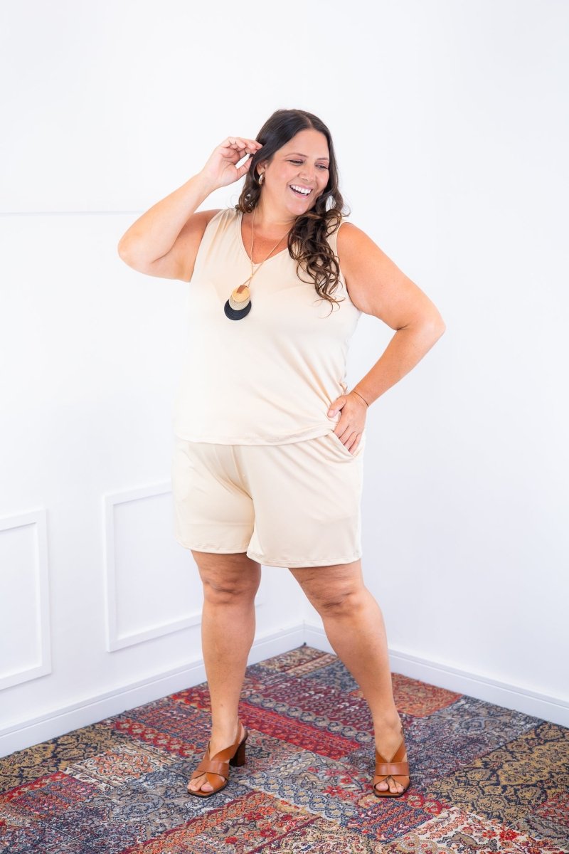 Conjunto Olivia - Bermudinha e Blusa Regata em Malha Confort - Naguirre Shop