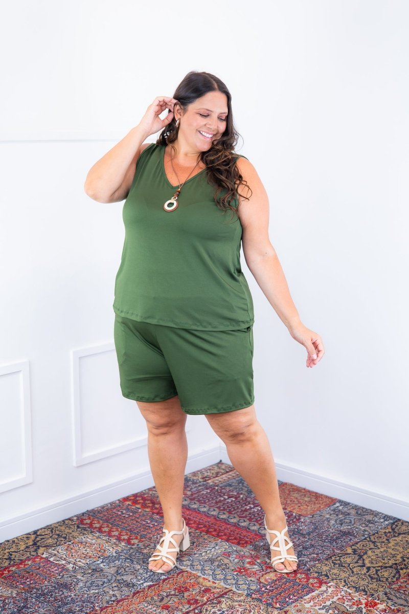 Conjunto Olivia - Bermudinha e Blusa Regata em Malha Confort - Naguirre Shop