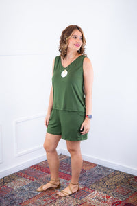 Conjunto Olivia - Bermudinha e Blusa Regata em Malha Confort - Naguirre Shop
