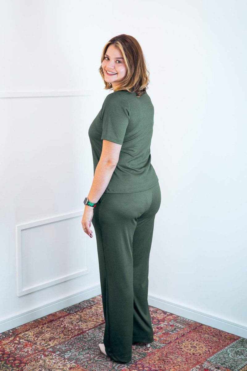 Conjunto Patrícia - Malha Canelada Gola V Pantalona - Naguirre Shop