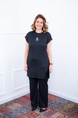 Conjunto Portugal – Túnica Longa com Fenda Lateral e Calça Pantalona em Malha Canelada - Naguirre Shop