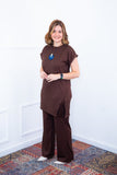 Conjunto Portugal – Túnica Longa com Fenda Lateral e Calça Pantalona em Malha Canelada - Naguirre Shop