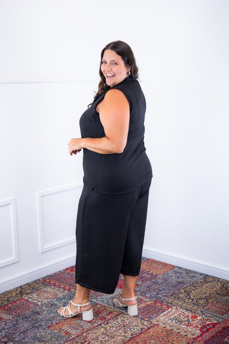 Conjunto Raquel - Blusa e Pantacourt em Linho Light - Naguirre Shop