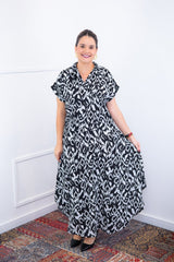 Conjunto Rio – Saia Longa e Blusa com Decote V em Crepe com Caimento Fluido - Naguirre Shop