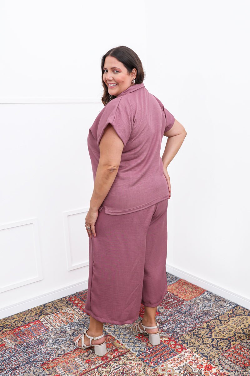 Conjunto Roberta – Blusa e Pantacourt em Linho Light - Naguirre Shop
