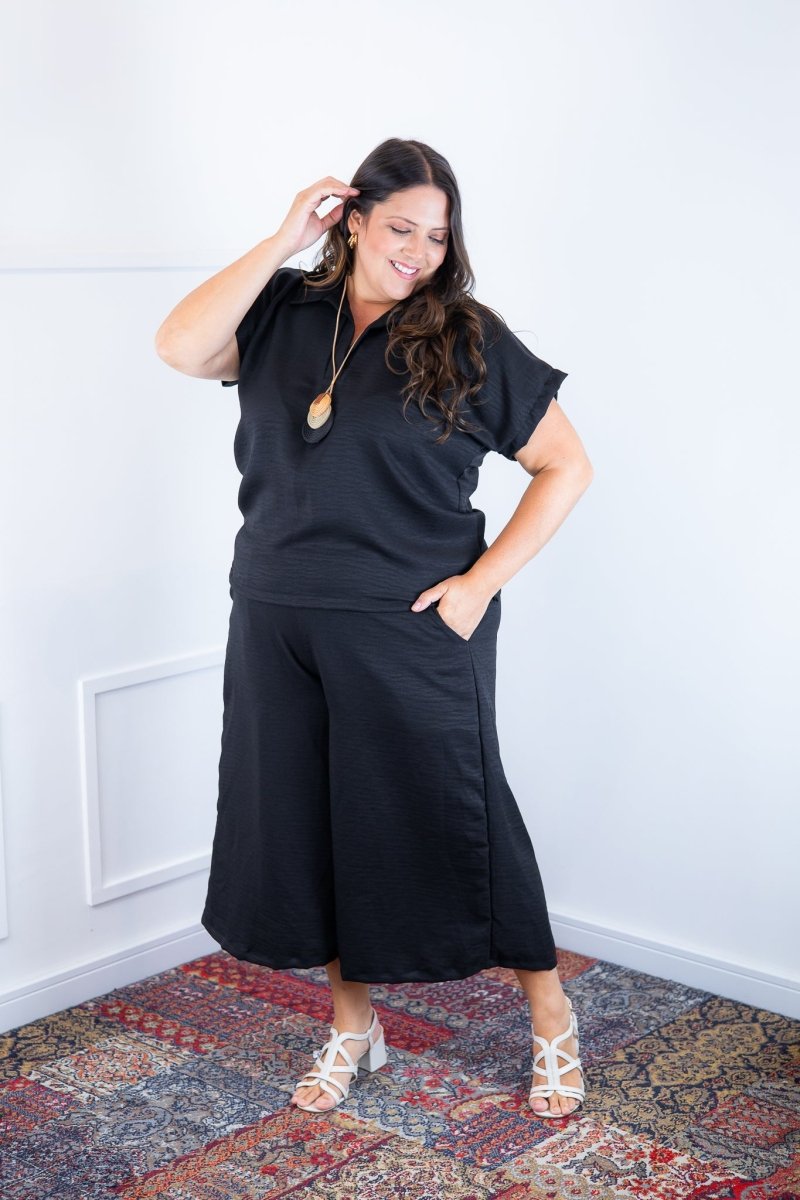 Conjunto Roberta – Blusa e Pantacourt em Linho Light - Naguirre Shop