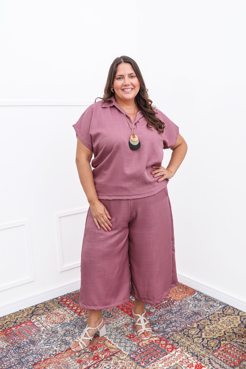 Conjunto Roberta – Blusa e Pantacourt em Linho Light - Naguirre Shop
