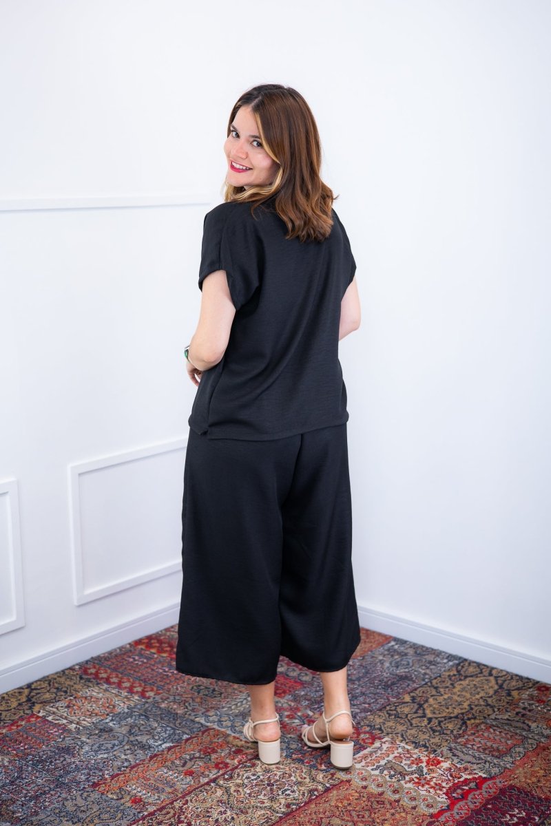 Conjunto Roberta – Blusa e Pantacourt em Linho Light - Naguirre Shop