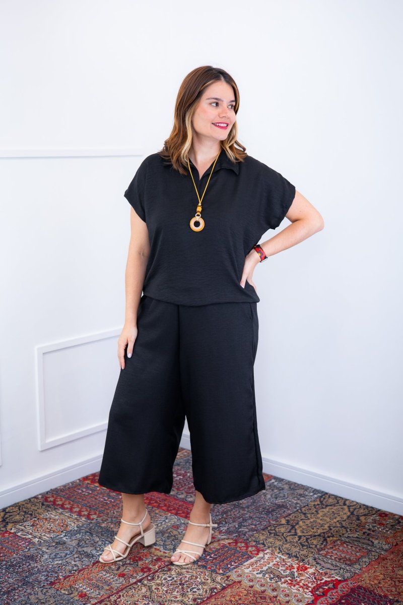 Conjunto Roberta – Blusa e Pantacourt em Linho Light - Naguirre Shop