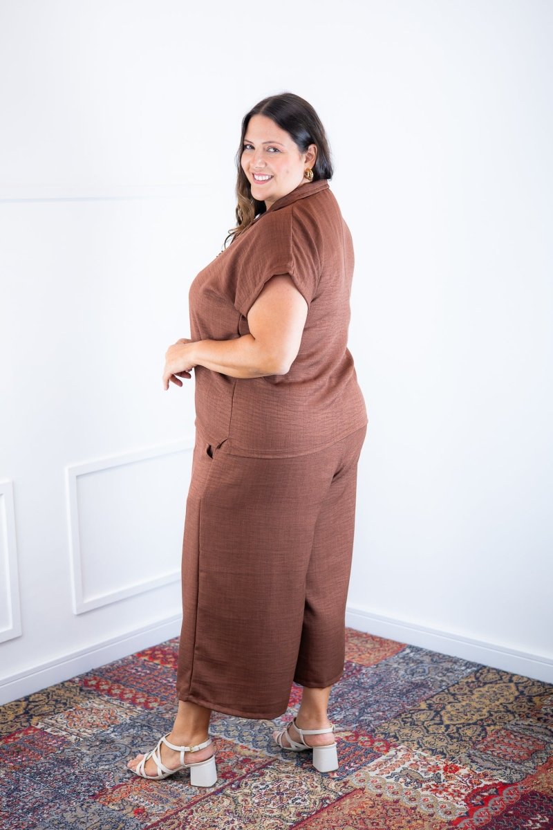 Conjunto Roberta – Blusa e Pantacourt em Linho Light - Naguirre Shop