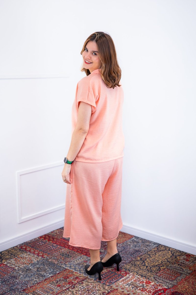 Conjunto Roberta – Blusa e Pantacourt em Linho Light - Naguirre Shop