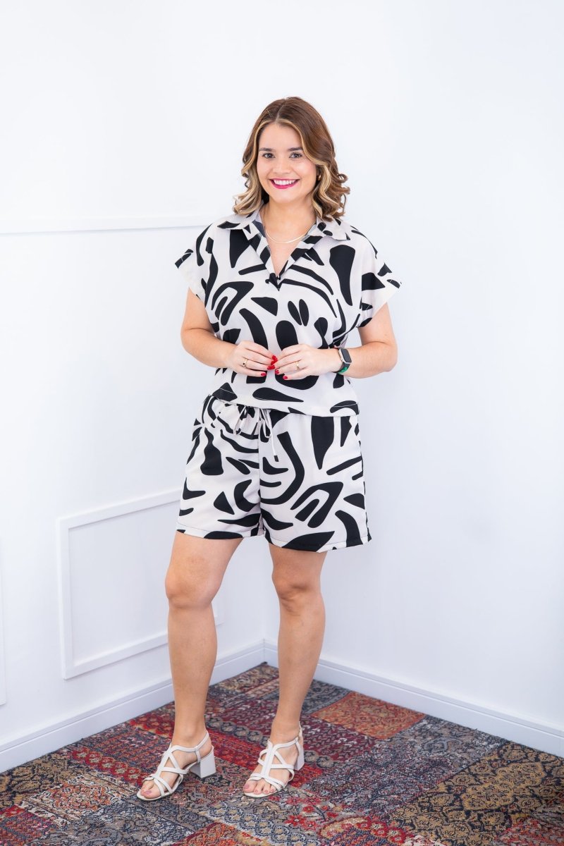 Conjunto Salvador – Bermuda e Blusa em Crepe com Estampa Geométrica - Naguirre Shop