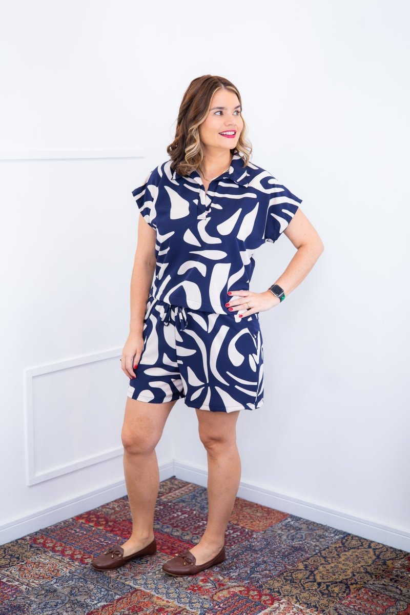 Conjunto Salvador – Bermuda e Blusa em Crepe com Estampa Geométrica - Naguirre Shop