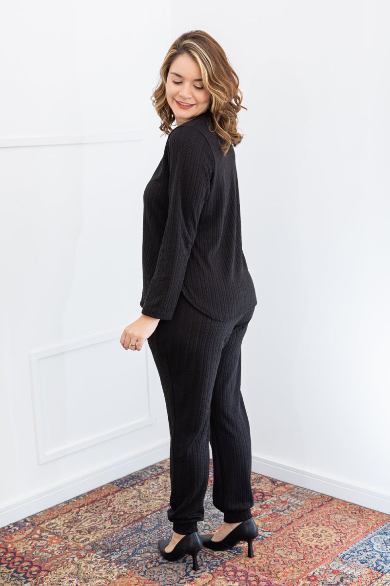 Conjunto Suíça – Calça Jogger e Blusa de Manga Longa em Lãzinha Mousse - Naguirre Shop