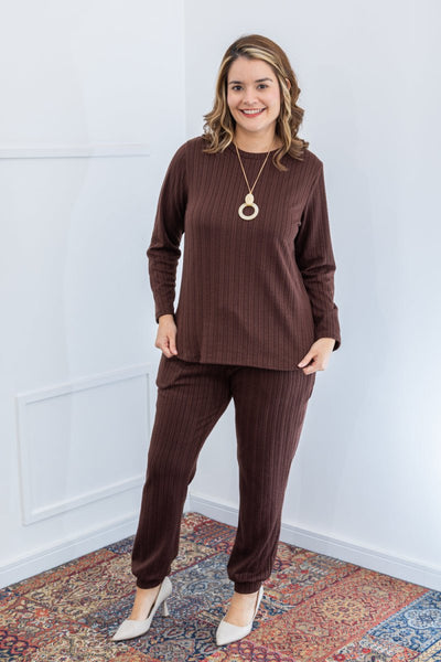 Conjunto Suíça – Calça Jogger e Blusa de Manga Longa em Lãzinha Mousse - Naguirre Shop