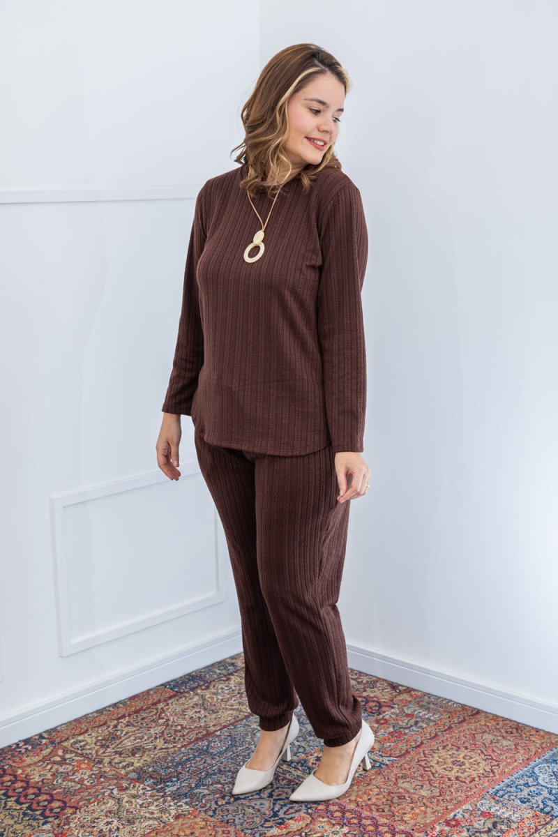 Conjunto Suíça – Calça Jogger e Blusa de Manga Longa em Lãzinha Mousse - Naguirre Shop