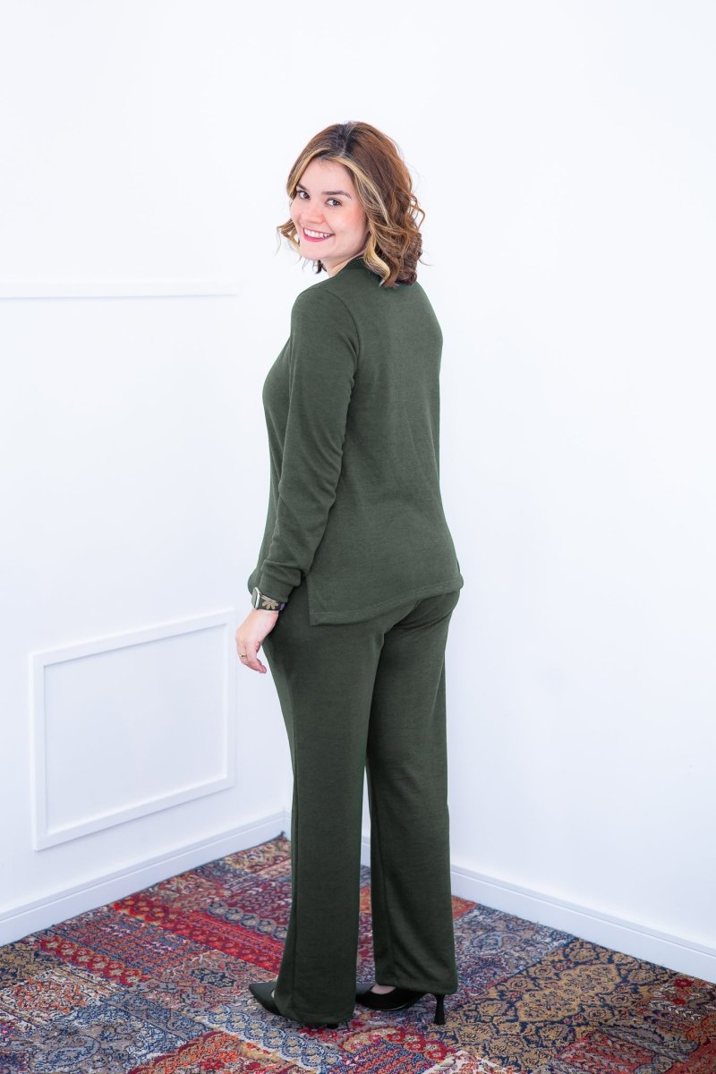 Conjunto Zurique - Lãzinha com Blusa Gola V e Calça Pantalona com Bolsos Faca - Naguirre Shop