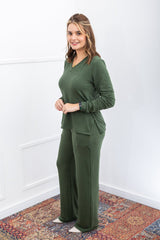 Conjunto Zurique - Lãzinha com Blusa Gola V e Calça Pantalona com Bolsos Faca - Naguirre Shop