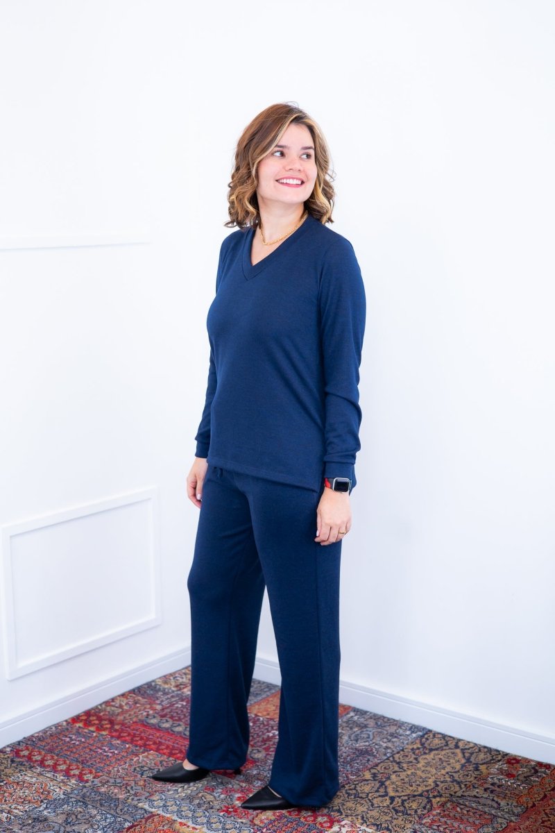 Conjunto Zurique - Lãzinha com Blusa Gola V e Calça Pantalona com Bolsos Faca - Naguirre Shop