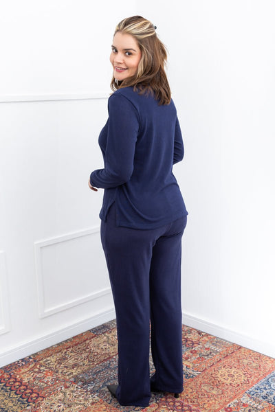 Conjunto Zurique - Lãzinha com Blusa Gola V e Calça Pantalona com Bolsos Faca - Naguirre Shop