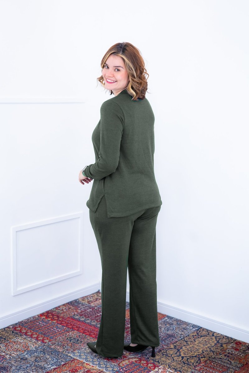 Conjunto Zurique - Lãzinha com Blusa Gola V e Calça Pantalona com Bolsos Faca - Naguirre Shop