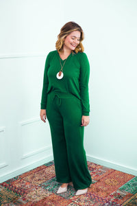 Conjunto Zurique - Lãzinha com Blusa Gola V e Calça Pantalona com Bolsos Faca - Naguirre Shop
