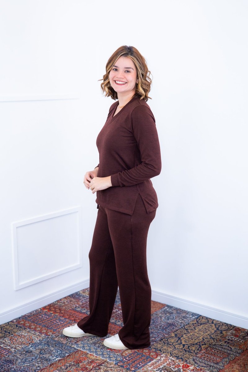 Conjunto Zurique - Lãzinha com Blusa Gola V e Calça Pantalona com Bolsos Faca - Naguirre Shop