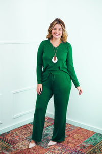 Conjunto Zurique - Lãzinha com Blusa Gola V e Calça Pantalona com Bolsos Faca - Naguirre Shop